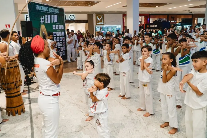 Projeto oferece oficinas gratuitas de capoeira para crianças e adolescentes em Cariacica