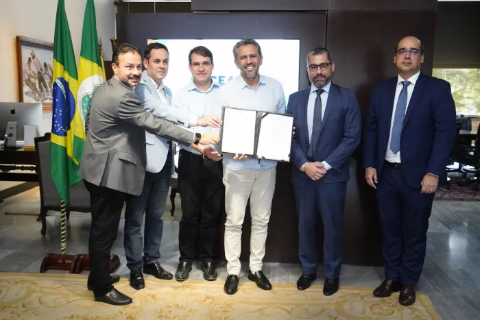 Governo do Ceará e Solar Coca-Cola firmam memorando garantindo investimento de R$ 306 milhões nos próximos dois anos