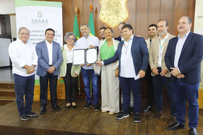 Governo do Ceará lança edital com 1.800 vagas para qualificação técnica em energias renováveis e hidrogênio verde por meio do Projeto H-Tec