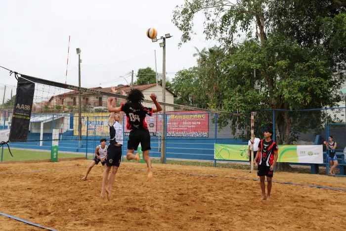 Secretaria de Estado de Educação realiza fase classificatória do vôlei de praia dos jogos estudantis