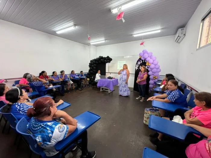 Centro Estadual de Convivência da Familia 31 de Março realiza palestra sobre violência contra a mulher para usuários
