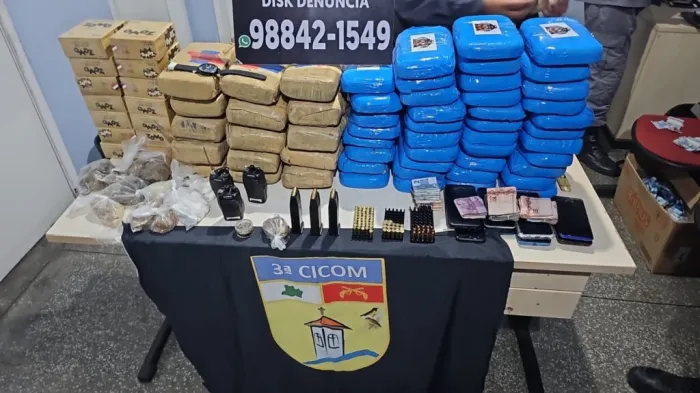 Polícia Militar do Amazonas prende mulher com mais de 50kg de drogas na zona sul