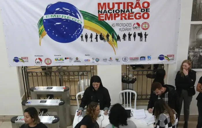 Mutirão Nacional do Emprego da UGT, na região central da capital paulista
