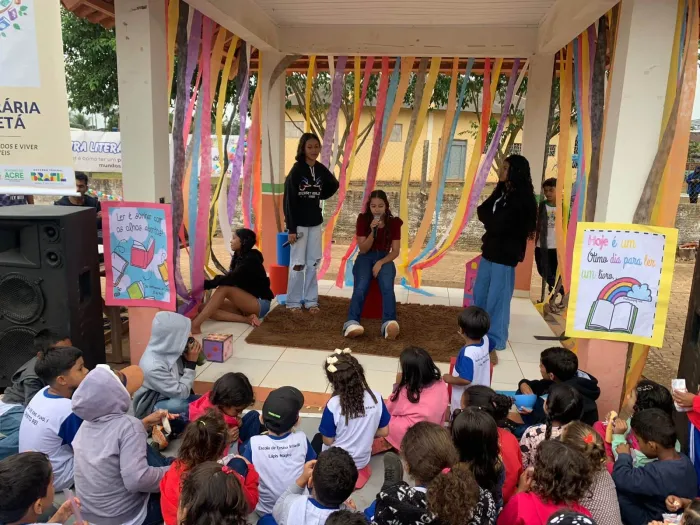 Vila Caquetá realiza 1ª Feira Literária com recursos da Lei Aldir Blanc
