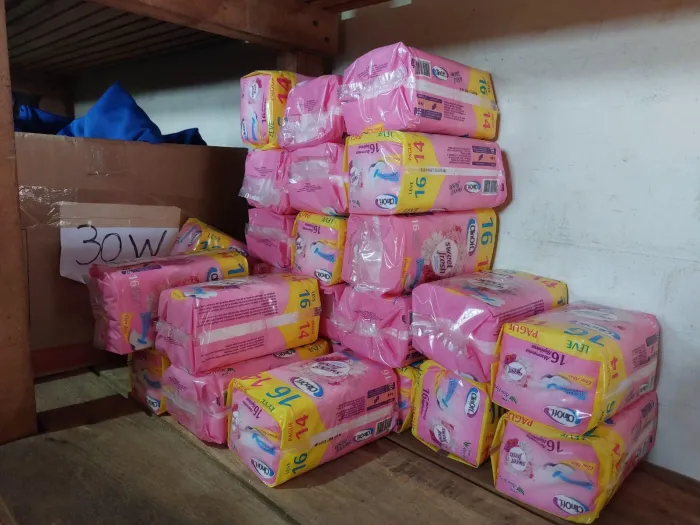 Governo do Acre distribui absorventes higiênicos em escolas de Rio Branco