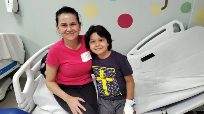 Primeiro paciente atendido pelo serviço foi Márcio Lombardo Filho, de 8 anos, que passou por uma apendicectomia (Fotos: Hélmiton Prateado/IPGSE)