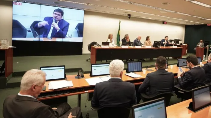 Rafael Fonteles participa de seminário sobre hidrogênio verde na Câmara de Deputados em Brasília