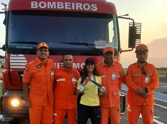 - Corporação reverenciou a jovem maranhense, que colocou a cidade de Imperatriz no mapa do esporte mundial (Foto: Divulgação)
