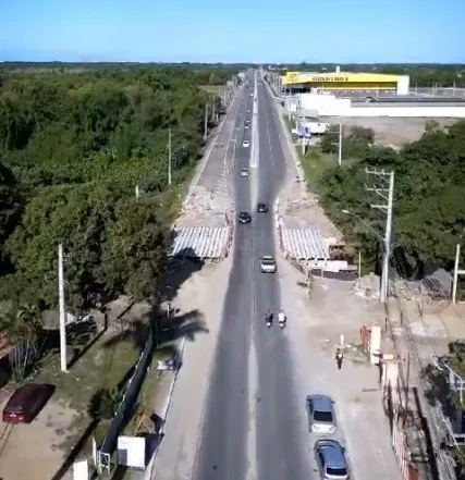 Ponte da Pedra D’água recebe vigas de concreto em Guriri