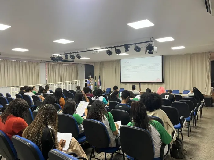 Sedu realiza aulões preparatórios para Enem