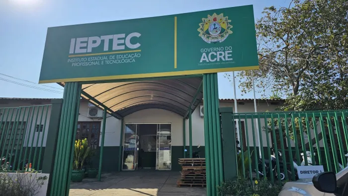 Processos seletivos do Ieptec com vagas para docentes e tutores-docentes da saúde têm inscrições prorrogadas