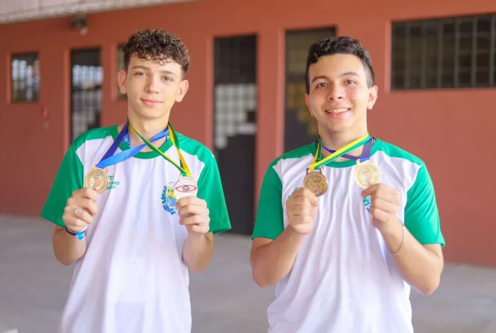 Olimpíada Brasileira de Física: 46 estudantes piauienses recebem medalhas em cerimônia de premiação no Piauí