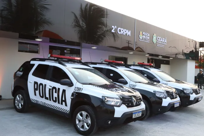 Governo do Ceará entrega novas instalações para a Política Militar em Caucaia
