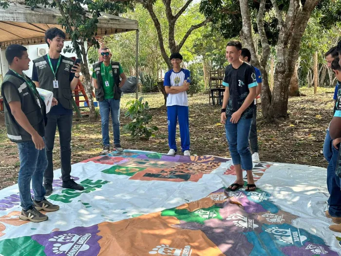 Governo realiza ação de sensibilização quanto ao período de seca com estudantes de escola rural em Rio Branco