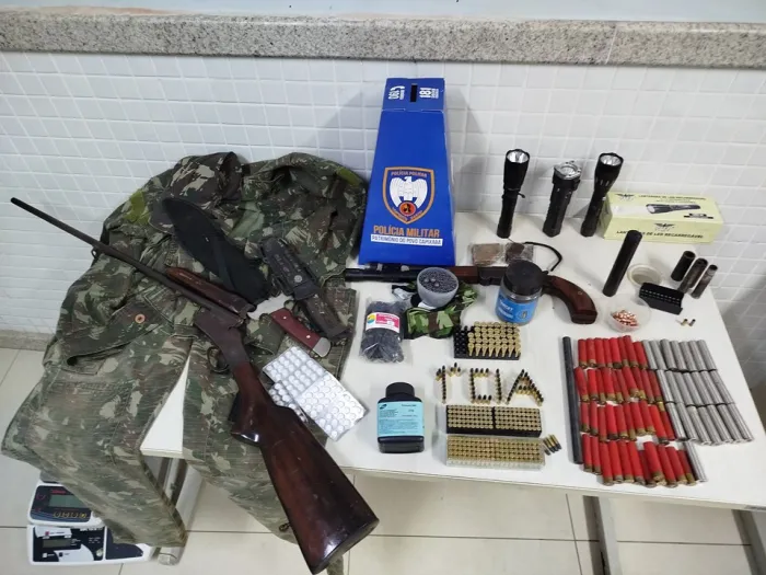 Polícia Ambiental apreende armas, munições e artigos de caça em Cariacica