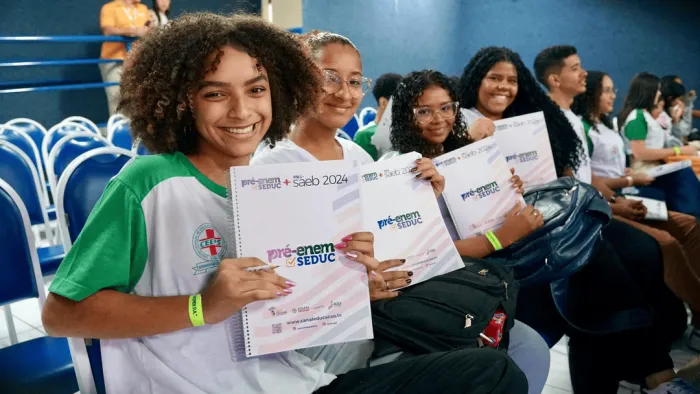 Com formato de aula-game, Esquenta Enem reúne alunos de Teresina para revisão de cinco disciplinas