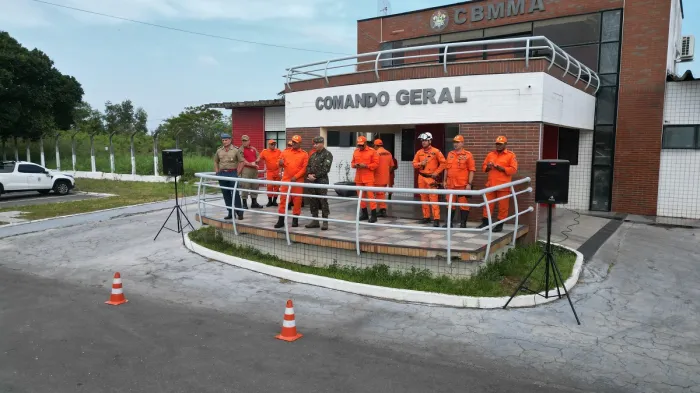 Corpo de Bombeiros recebe comitiva do Exército e fortalece integração institucional
