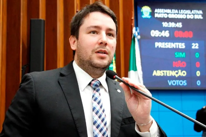 Deputado estadual João Henrique, propositor e coordenador da Frente Parlamentar