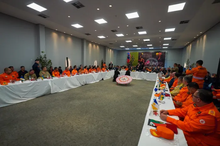 Em Conselho Nacional dos Bombeiros, comandante destaca particularidades do combate aos incêndios no Amazonas