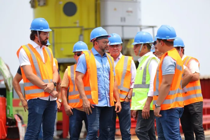 Em vistoria de portos provisórios, Wilson Lima destaca articulação do Governo do Estado para garantir abastecimento da indústria e comércio