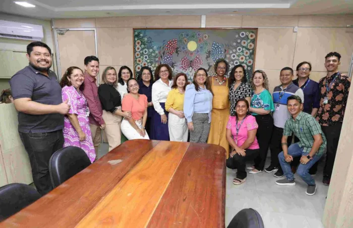 Secretaria de Educação e MEC reforçam parceria para avanço do ensino com incentivo do Pé-de-Meia