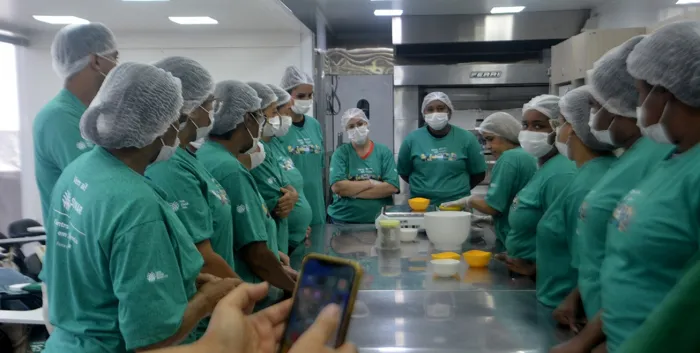 Carreta do Senar realiza cursos de gastronomia na Expofeira 2024