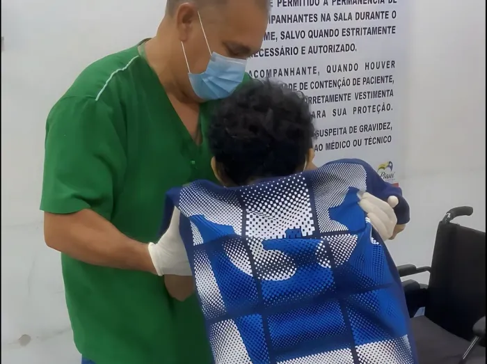 Maqueiro: Acolhimento e dedicação no transporte de pacientes