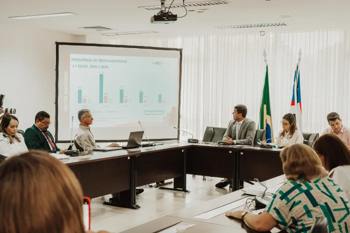 Secretário Tiago Fernandes apresenta relatório da Saúde na Assembleia Legislativa
