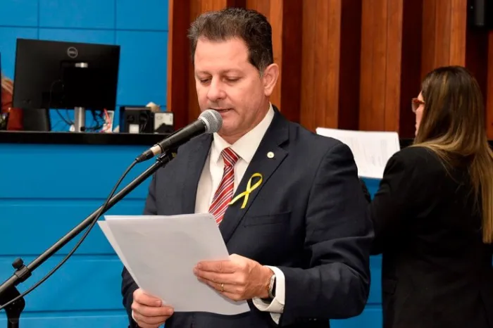 Deputado Renato Câmara defende que o Governo do Estado elabore projeto do PCC aos técnicos do ensino superior da UEMS. 