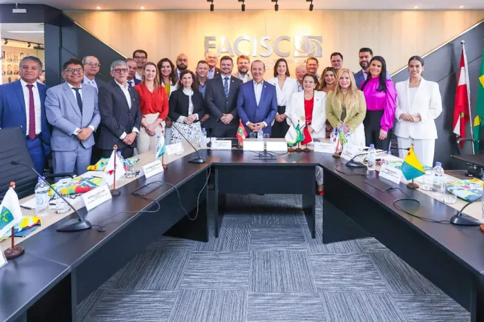 Equipe da Jucepi participa de Encontro Nacional de Presidentes de Juntas Comerciais em Florianópolis (SC) 