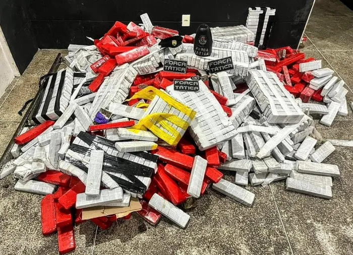 PMCE apreende cerca de 600 kg de drogas em imóvel no Itaperi