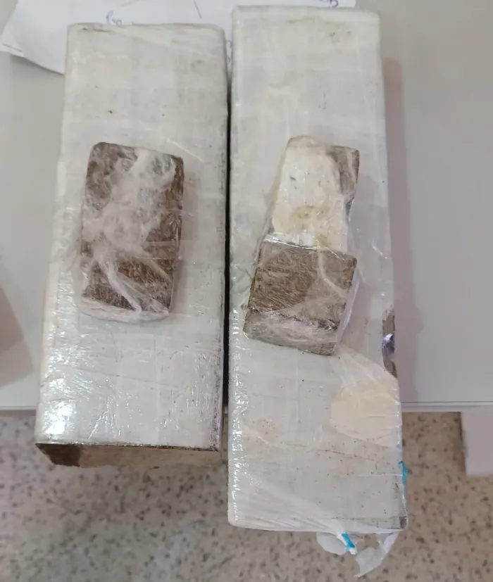 Militares apreendem cerca de 2 kg de entorpecente nos Correios em Alto Caxixe