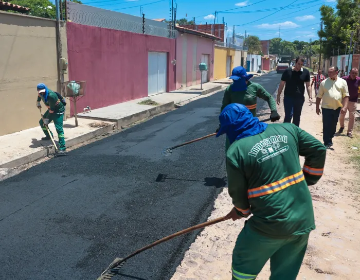 Governo realiza pavimentação e recapeamento de vias urbanas para melhoria da mobilidade em Timon, Coelho Neto e Caxias
