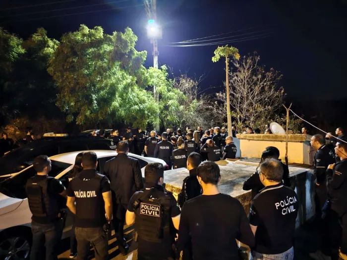 Polícia Civil realiza operação e cumpre 23 mandados de busca e apreensão contra alvos suspeitos de ameaçar candidato em Santa Quitéria