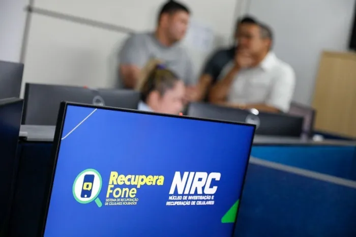 Governo do Amazonas começa a fazer os primeiros atendimentos do programa RecuperaFone