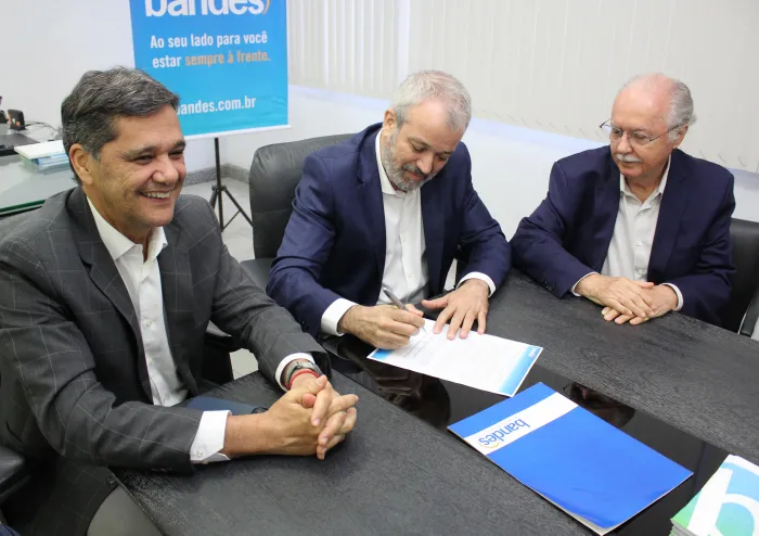 Bandes amplia atendimento e acesso ao crédito para as empresas com parceria com Sebrae