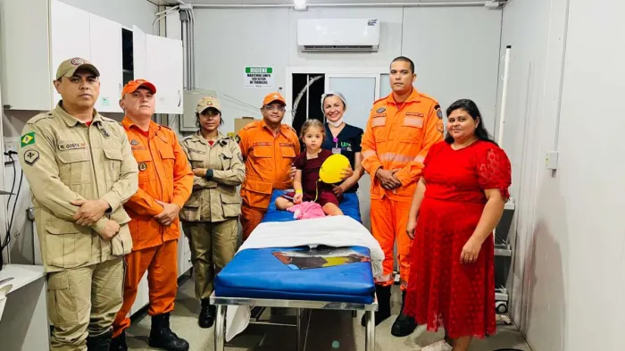 Corpo de Bombeiros remove anel preso em dedo de criança em Canindé