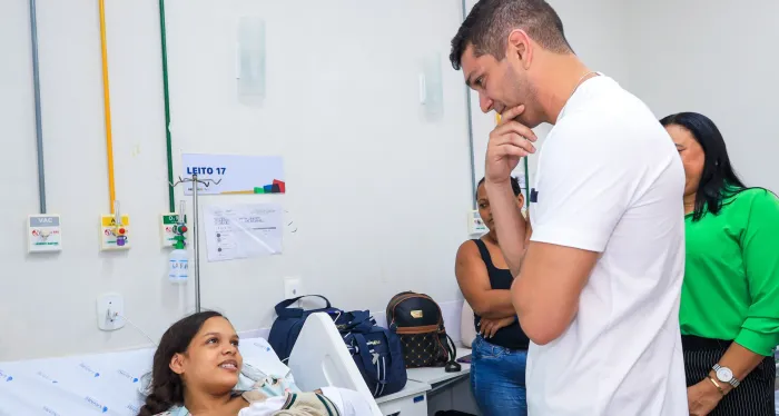 - Secretário Tiago Fernades durante visita à Maternidade de Colinas (Fotos: Wellington Silva)