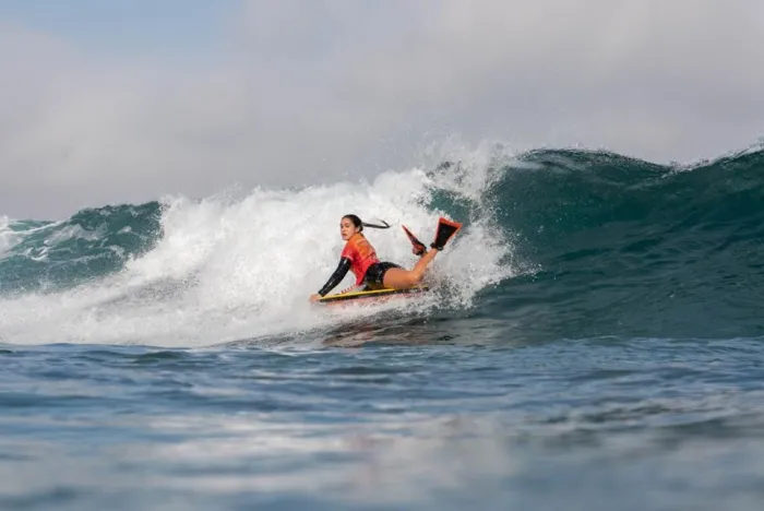 Luna Hardman disputa segunda etapa do Circuito Europeu de Bodyboarding em Tenerife