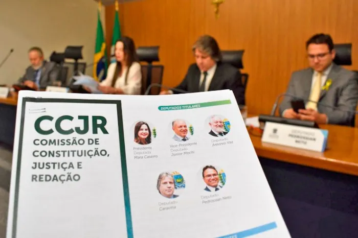 Reunião da CCJR acontece no Plenarinho Deputado Nelito Câmara, às quartas-feiras, a partir das 8h