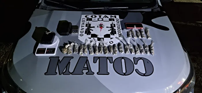 PMCE prende suspeito de tráfico de drogas e apreende mais de 215 embalagens de maconha em Fortaleza