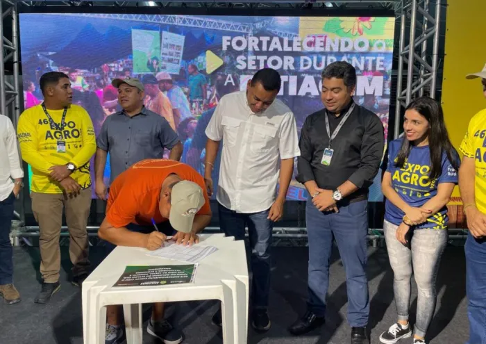 Governo do Amazonas concede mais de R$ 1,1 milhão em crédito para produtores rurais