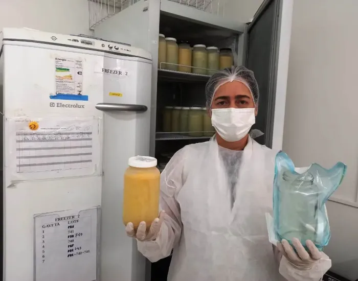 Leite materno é o alimento mais completo para o bebê: rico em água, proteínas, lipídios, glicídios, vitaminas e minerais (Foto: Marilane Correntino)