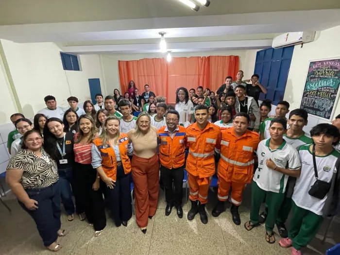 Estudantes de Picos e Floriano participam de formação sobre Defesa Civil com foco na redução de riscos e desastres