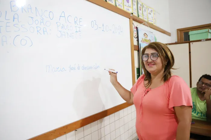 Governo altera certificações para cargos do concurso da Educação