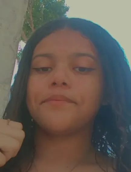 Polícia Civil divulga as imagens de adolescente e jovem que desapareceram em locais distintos de Manaus