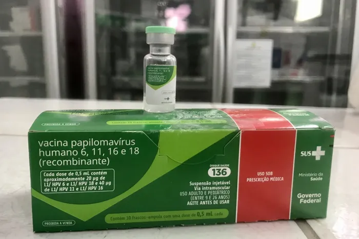 Vacinação contra HPV: proteção essencial contra o câncer de colo do útero
