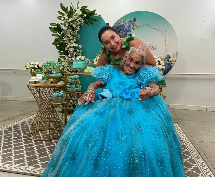 Seaspac: Ao completar 93 anos, Lúcia Vitalina vive noite de princesa no Cipiar