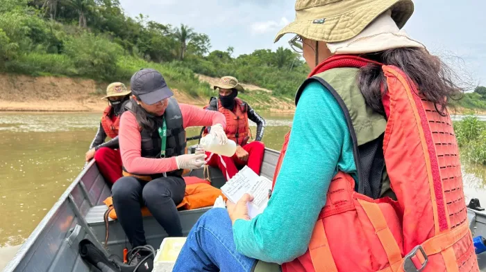 Governo e prefeitura investigam mortandade de peixes no Rio Acre