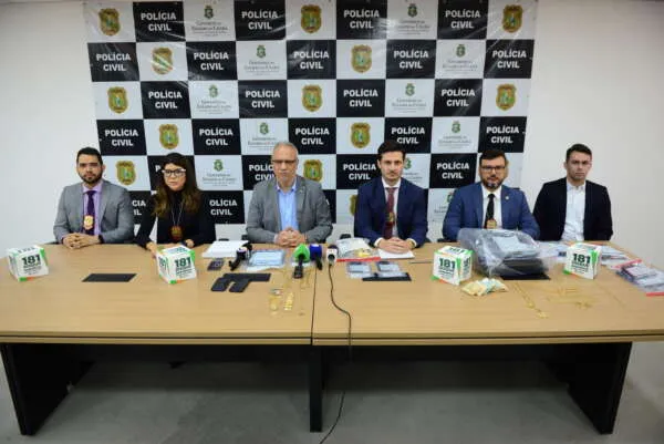 PCCE deflagra operação e desarticula esquema de lavagem de dinheiro com a captura de oito pessoas e bloqueio de até R$ 18 milhões em bens